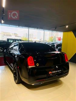 کرایسلەر 300